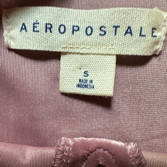 AéRopostale solid V-Wire fit and flare velvet dress size small - Picture 7 of 8